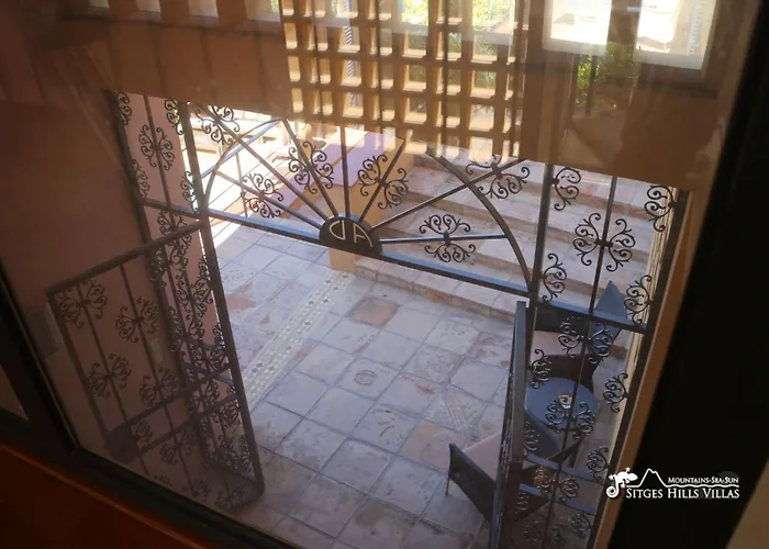 Dumas With Amazing Sea Views, Ac And Private Pool