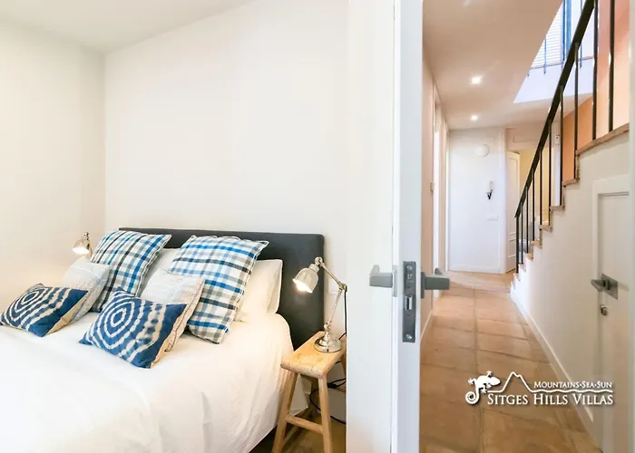 Dumas With Amazing Sea Views, Ac And Private Pool Sitges