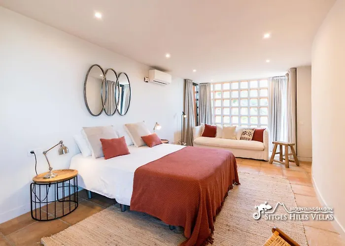 Dumas With Amazing Sea Views, Ac And Private Pool Sitges