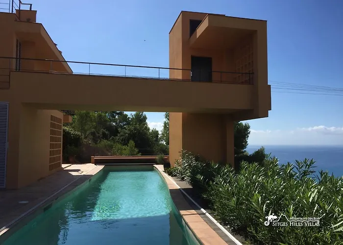 Dumas With Amazing Sea Views, Ac And Private Pool Sitges