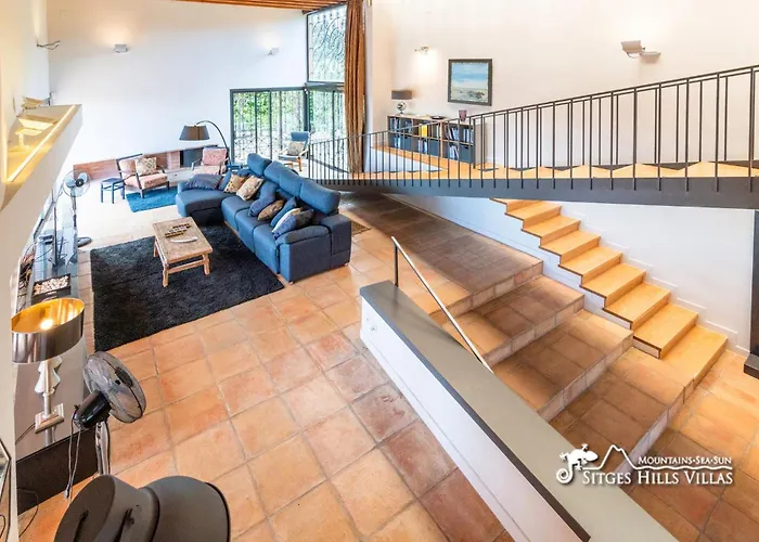 Dumas With Amazing Sea Views, Ac And Private Pool Villa